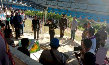 Kapolres-TTS-Pimpin-Upacara-Pemakaman-Jenazah-(Alm-)-Aiptu--Konstantinus-Syukur