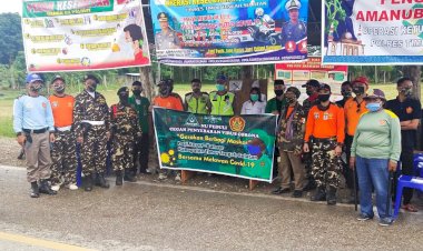 Bantuan-Masker-dari-Komunitas--GP-Ansor-Kab.-TTS,-Personil-Ops-Ketupat--bagikan-Kepada-Warga