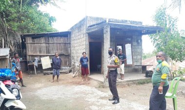 Patroli--Dialogis,-Bhabinkamtibmas-Sampaikan-Imbauan-Kamtibmas