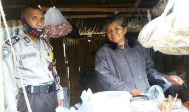 Bhabinkamtibmas-Pos-Sub-Sektor-Paris-Sambang-ke-Pedagan-Lapak-Sayuran