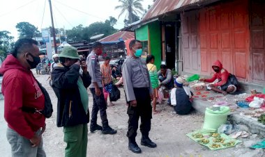 Personil-Polsek-Amanatun-Selatan-Patroli-dan-Pantau-Pasar-Mingguan