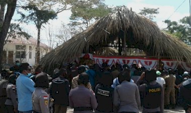 Pengamanan-Penertiban-wilayah-Rens-Besipae-Oleh-Personil-Polres-TTS