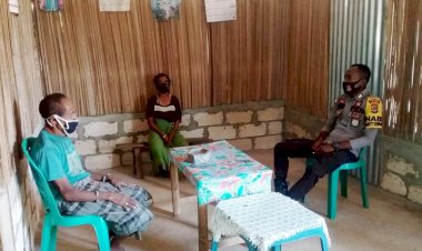 Bhabinkamtibmas-,Kunjungi-Warga--Pererat-Silahturahmi