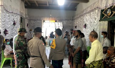 Turut-Berduka-Cita,-kapolres-TTS-Melayat-ke-Rumah-Tokoh-Adat