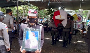 Polres-TTS-Melaksanakan-Pemakamakaman-Almarhum-Purnawirawan-Polri