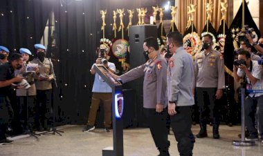 Kapolri-Launching-Aplikasi-Propam-Presisi 