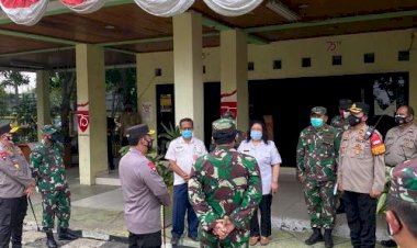 Panglima-TNI-dan-Kapolri-Tinjau-Vaksinasi-Massal-Pelaut-hingga-Pekerja-Pelabuhan-Tanjung-Priok