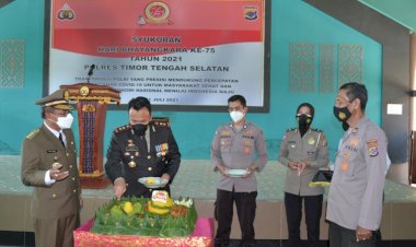 Puncak-perayaan-Hari-Bhayangkara-ke-75,-Polres-TTS-Tandai-Dengan-Pemotongan-Tumpeng- 