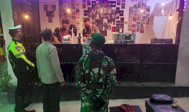 Tekan-Peningkatan -dan-Penyebaran-Covid-19,-Bersinergi-Polres-TTS-dan-Instasi-Terkait-Patroli -dan-Beri-Imbauan