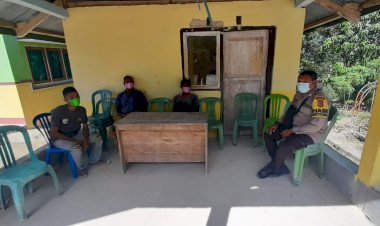 Bhabinkamtibmas-Ajak-Warga-Jaga-Kamtibmas-dan-Cegah-Covid-19