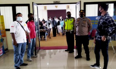 Personil-Polres-TTS -Dikerahkan-Pam-Vaksinasi