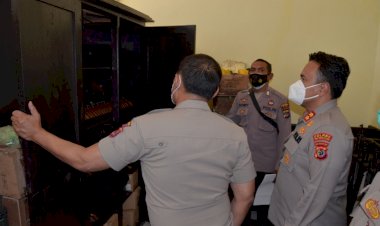 -Supervisi-ke-Polres-TTS,-Karo-Log-Cek-Senpi-Dinas