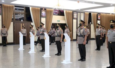 Lantik-AS-SDM,-Kapolda-Aceh-dan-Kadiv-TIK,-Kapolri:-Dukung-dan-Tuntaskan-Program-Pemerintah-Tangani-Covid-19