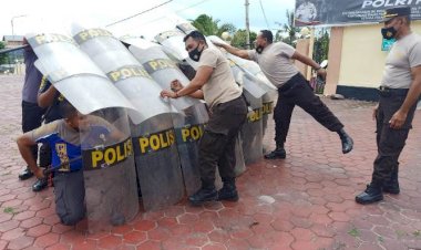 Kesiapan- Dalam-Hadapi-Unras,-Polres-TTS-Latihan-Dalmas