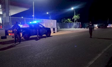 Tingkatkan-Kamtibmas-Pada-Malam-Hari,-Raimas-Sat-Samapta-Polres-TTS-Rutin-Patroli---Malam