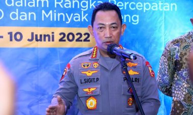 Polri-Awasi-17-Ribu-Pasar-Pastikan-Ketersediaan-dan-Harga-Minyak-Goreng-Terjaga