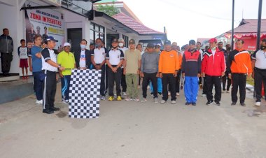 Semarak-Bersama-Dan-Jalan-Santai-Polres-TTS-Dan-Stake-Holder-Warnai- Hari -Bhayangkara-Ke-76