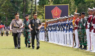 Pesan-Kapolri-Kepada-1.028-Taruna:-Sinergisitas-TNI-Polri-Akan-Menjamin-Stabilitas-Keamanan-dan-Politik