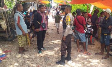 Patroli-Sambang,- Bhabinkamtibmas-Polsek-Kolbano-Beri-Pesan-Kamtibmas