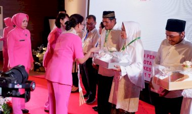 Peringati-HKGB-Ke-71-Bhayangkari-Peduli-Gelar-Nikah-Massal-di-Kalimantan-Barat