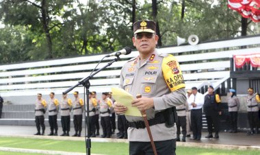 Pastikan-Pemilu-2024-Berjalan-Aman-dan-Lancar,-Kapolda-NTT-Geser-Ratusan-Anggotanya-BKO-Sembilan-Polres-Amankan-TPS