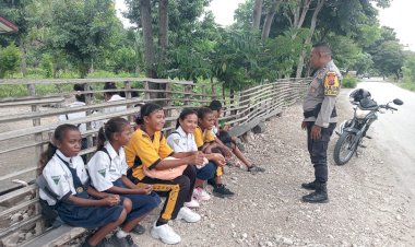 Temui-Pelajar-SMP,-Ini-yang-Disampaikan-Bhabinkamtibmas