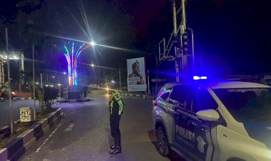 Demi-Cegah-Gangguan-Kamtibmas-Malam-Hari,-Sat-Lantas-Rutin-Patroli-Malam