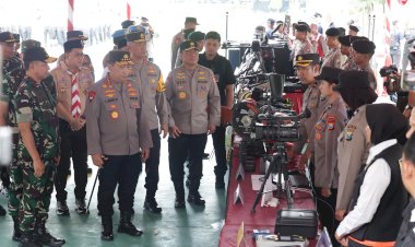 Kapolri-dan-Panglima-Cek-Kesiapan-Pengamanan-Pilkada-Serentak-di-Jatim