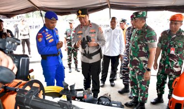 Wakapolda-NTT-Cek-Kesiapan-Personel-dan-Peralatan-Hadapi-Potensi-Bencana-Hidrometeorologi