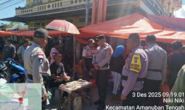 Pastikan-Keamanan-Pasar,- kapolsek-Amanuban-Tengah-Turun-Langsung-Patroli-Sambang-dan-Beri-Imbauan-Kamtibmas