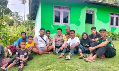 Bhabinkamtibmas-Kecamatan-Kie-Edukasi-Masyarakat-Desa-Tesiayofanu-Tentang-Kamtibmas