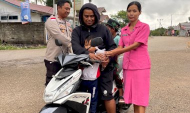 Hadir-Melalui-pembagian-Takjil,-Moment-Polsek-Amanatun-Selatan-Terus-Perkuat--Silaturahmi-dan-Toleransi-di-Masa-Ramadhan-1447-H