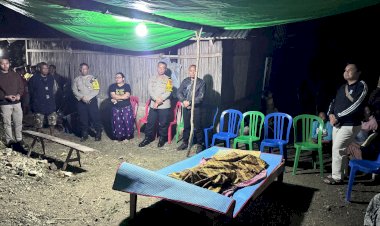 Polri-Untuk-Masyarakat,-Kapolres-TTS-Gerak-Cepat-Menuju-ke-TKP-Bangunan-Lama-SD-Inpres-Oepula-yang-Runtuh