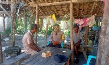 Bhabinkamtibmas-Toianas-Sambang-Warga-Sampaikan-Pesan-Kamtibmas