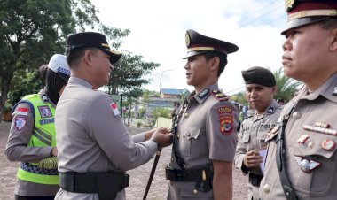 Sertijab-Kasat-Lantas-Polres-TTS:-Pesan-Hangat-Kapolres-TTS-untuk-Pejabat-Baru-dan-Terima-Kasih-bagi-Pejabat-Lama