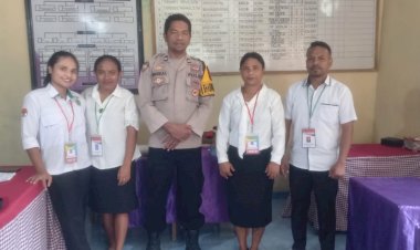 Bhabinkamtibmas-Kecamatan-Polen-Lakukan-Monitoring-Ujian-PSAJ-di-SMP-Solafide-Polen