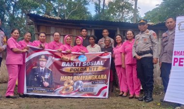 Sambut-Hari-Bhayangkara-Ke-80,-Polsek-Amanuban-Tengah-Salurkan-Bansos-ke-Warga-Desa-Nobi-nobi
