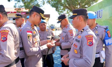 Tegakkan-Kedisiplinan-Internal,-Kapolres-TTS-Periksa-STNK,-SIM,-dan-Kepatuhan-Pajak-Kendaraan-Para-Kapolsek