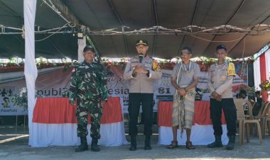 Manfaatkan-Keramaian-Jelang-HUT-RI,-Kapolsek-Kualin-Imbau-Ratusan-Warga-Pesisir-Waspada-Tsunami-Pasca-Gempa-Flores.