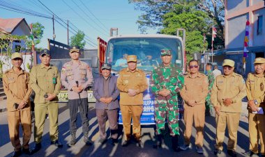 Kapolres-TTS--Bersama-Bupati-dan-Forkopimda-Melepas-Bantuan-Untuk-Korban-Bencana-Alam-Gempa-Bumi-Flores