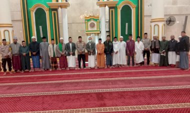 Perkuat-Silaturahmi-dan-Kamtibmas,-Polres-TTS-Gelar-Subuh-Keliling-di-Masjid-Al-Ikhlas-Soe