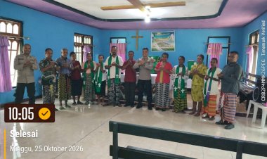 Minggu-Kasih-di-Gereja-Paulus-Enolanan,-Kapolsek-Amanuban-Selatan-Ajak-Jemaat-Jaga-Kamtibmas-dan-Cegah-Karhutla