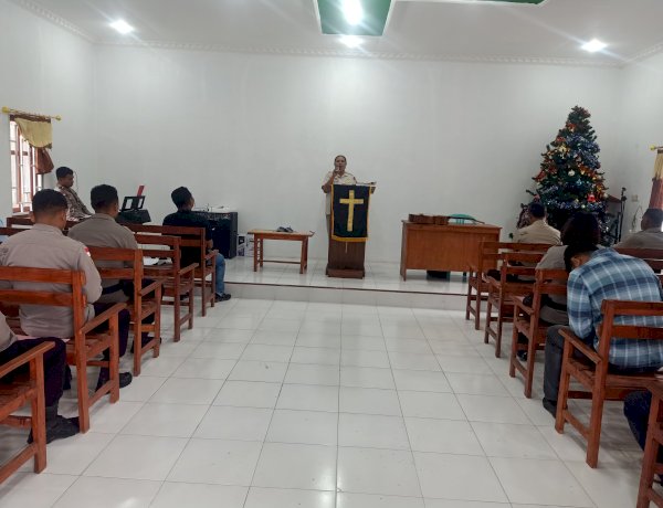 Tingkatkan Spiritualitas Personel, Polres TTS Gelar Binrohtal Rutin