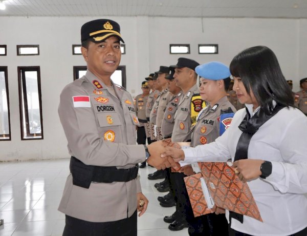 Berprestasi, Polres TTS Beri  Reward  Kepada 7 Personil