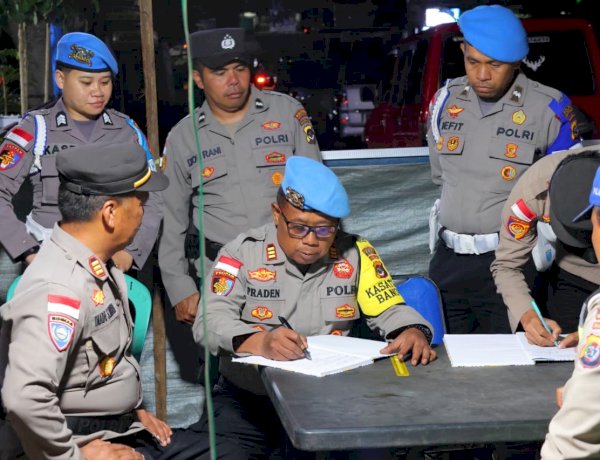 Propam Polres TTS Laksanakan Pengawasan Terhadap Personol Polres TTS Yang Bertugas Dalam Operasi Ketupat Turangga 2026