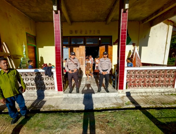 Polsek Kolbano Laksanakan Pengamanan Ibadah Paskah di Gereja Musafir Pana
