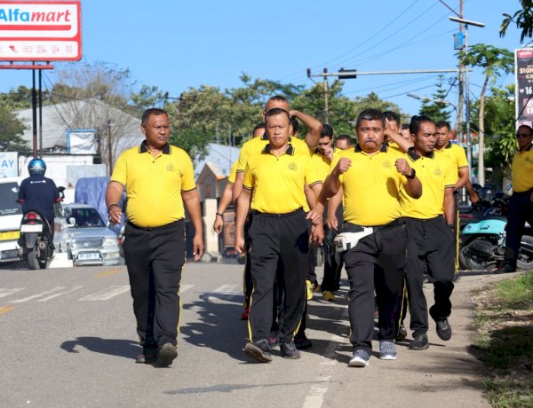 Jaga Kebugaran di Tengah Tugas, Personel Polres TTS Kompak Laksanakan Olahraga Pagi