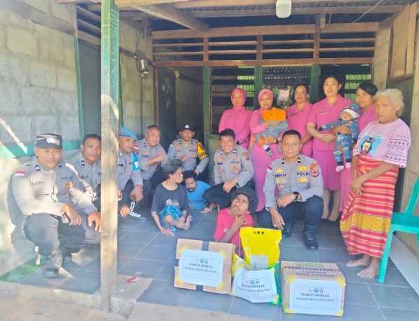 Kisah Inspiratif dari Desa Biloto: Polsek Mollo Selatan dan Bhayangkari Ranting Mollo Selatan Hadir  Memberikan Bantuan untuk Ibu Tangguh Perawat 4 Anak Disabilitas