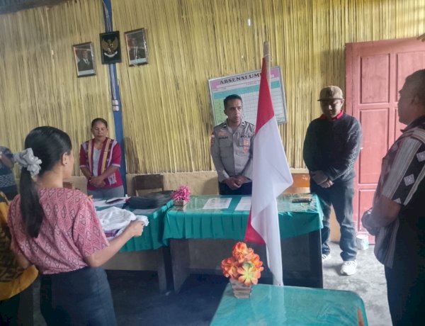 Kanit Binmas Polsek Kolbano Monitoring Pelaksanaan Ujian di SD Negeri Nununamat, Ajak Sinergi Jaga Kamtibmas di Lingkungan Sekolah