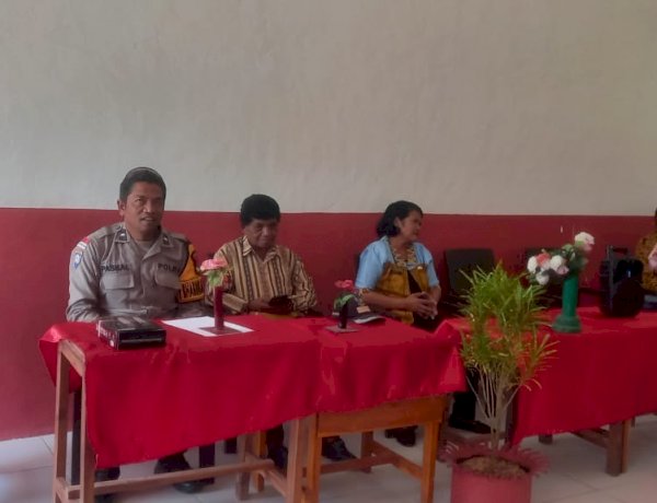 Bhabinkamtibmas Desa Loli Monitoring Pelaksanaan Ujian di SD Inpres Loli, Ajak Sinergi Jaga Kamtibmas di Lingkungan Sekolah